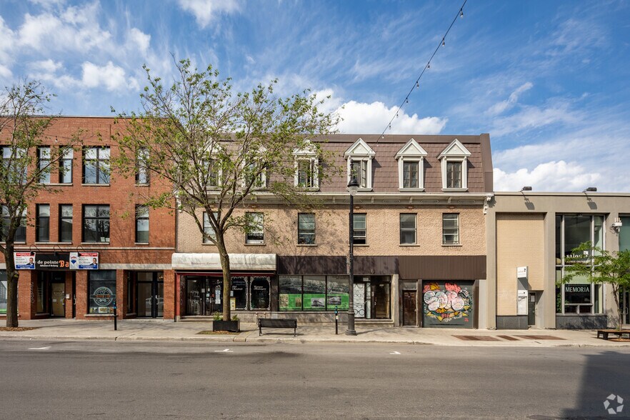 Primary Photo Of 4245 Boul Saint-Laurent, Montréal Storefront Retail Residential For Lease