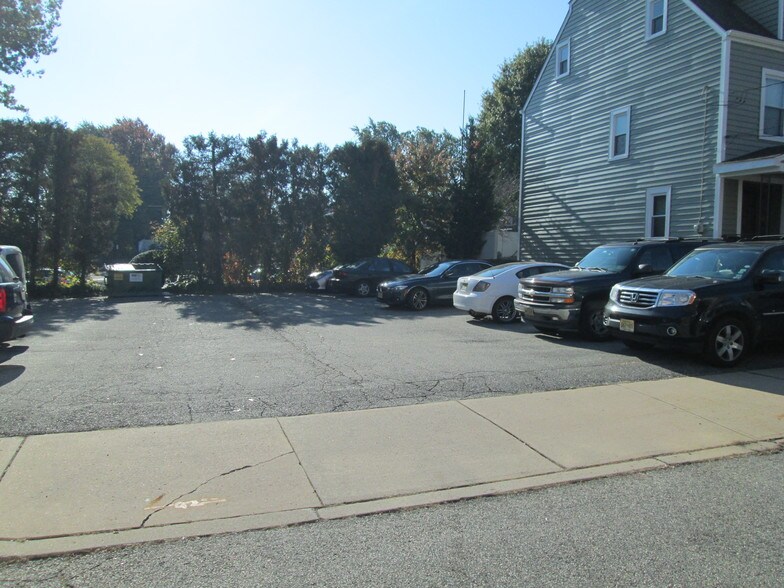 More Photos Of 329 Amboy Ave, Woodbridge Medical For Sale