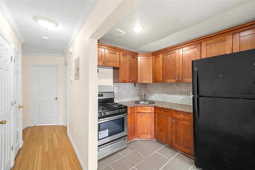 More Photos Of 22612 146th Ave, Springfield Gardens Apartments For Sale