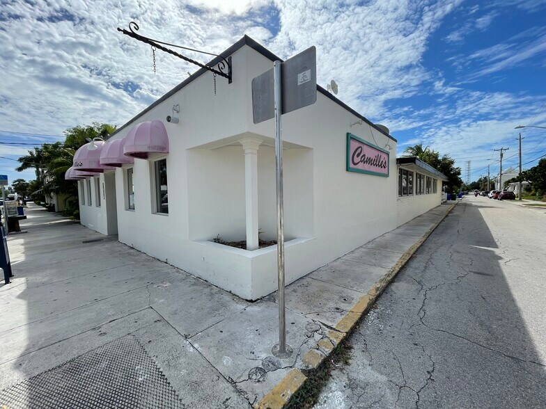 More Photos Of 1202 Simonton St, Key West Restaurant For Sale