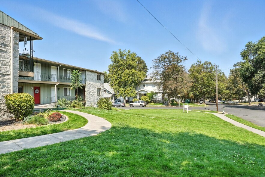 More Photos Of 1405 W 8th Ave, Spokane Apartments For Sale