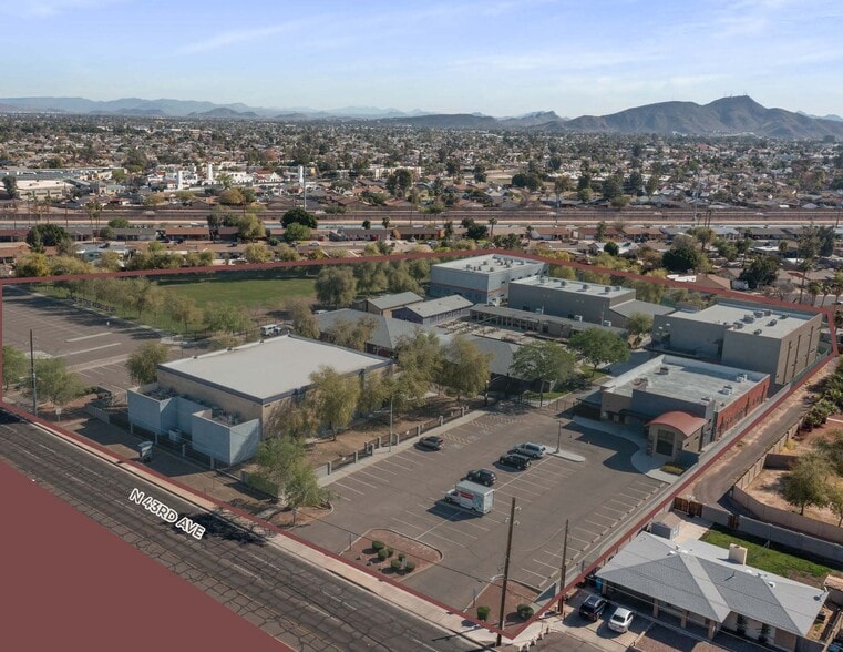 More Photos Of 10215 N 43rd Ave, Phoenix Schools For Sale