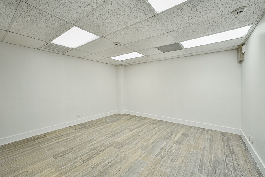 More Photos Of 102 S Shaver St, Pasadena Warehouse For Lease