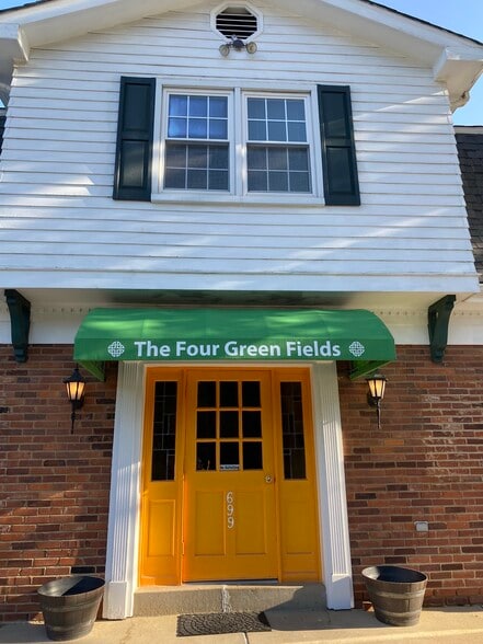 More Photos Of 699 W Woodbine Ave, Kirkwood Office Residential For Lease