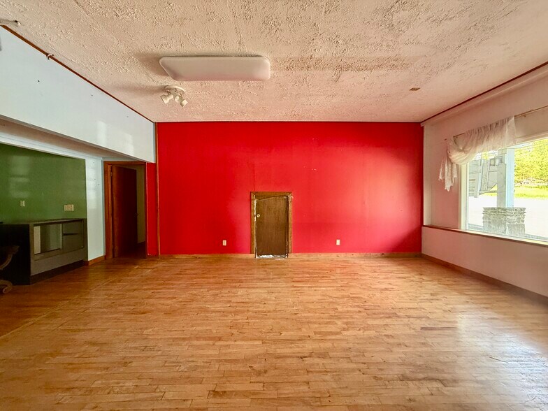 More Photos Of 5085 Route 23A, Haines Falls Flex For Sale