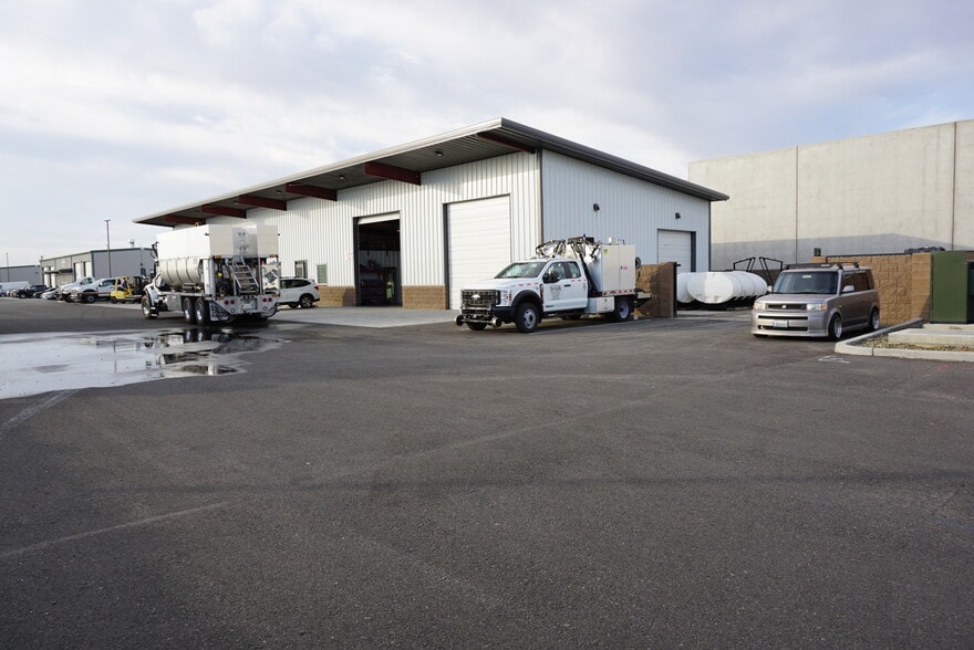 More Photos Of 3005 Rainier Pl, Pasco Warehouse For Lease