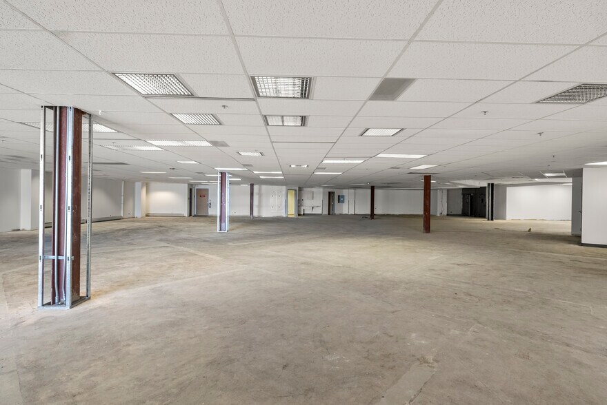 More Photos Of 400 W 48th Ave, Denver Office For Sale