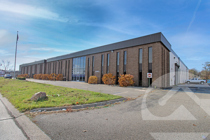 Primary Photo Of 12147-12163 Globe St, Livonia Manufacturing For Sale