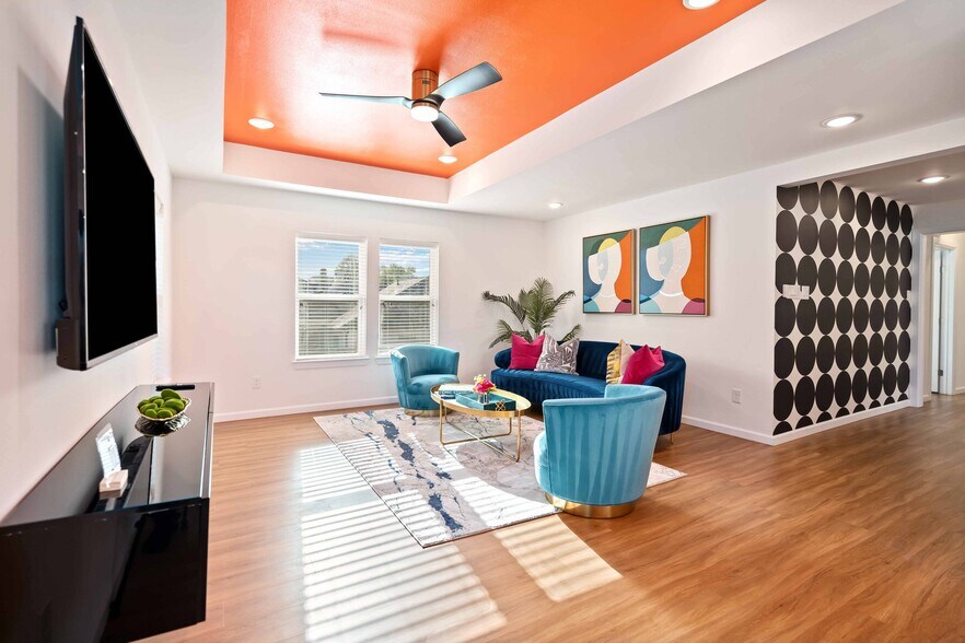 More Photos Of 2806 Rosewood St, Houston Multifamily For Sale