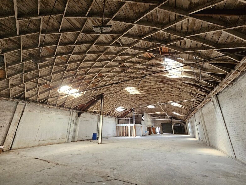 More Photos Of 1416 S Flower St, Los Angeles Warehouse For Lease