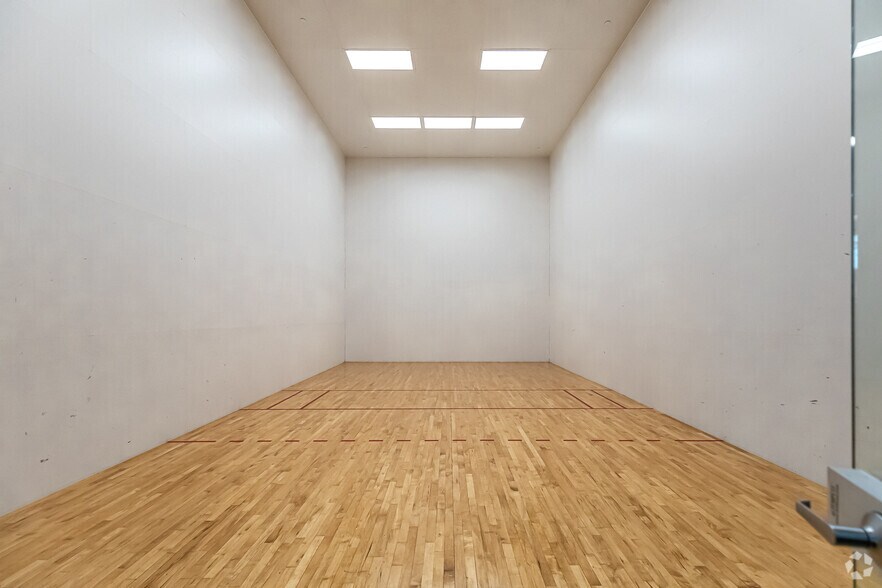 More Photos Of , Bristol General Retail For Sale