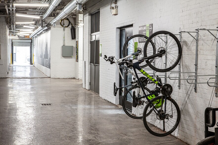 More Photos Of 276 Carlaw Av, Toronto Showroom For Lease