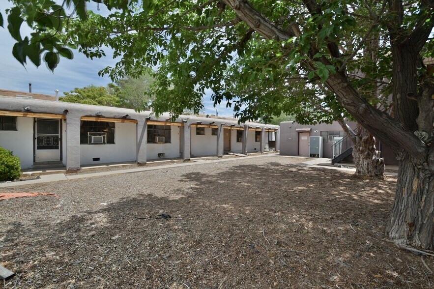 Primary Photo Of 300-314 Rhode Island St SE, Albuquerque Apartments For Sale