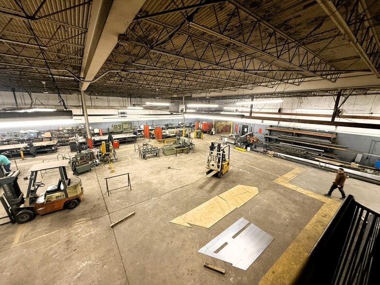 More Photos Of 2305 51st Pl, Hyattsville Warehouse For Sale