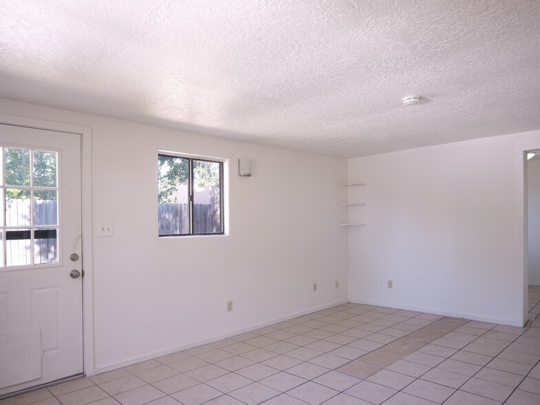 More Photos Of 1607 5th St, Santa Fe Apartments For Sale