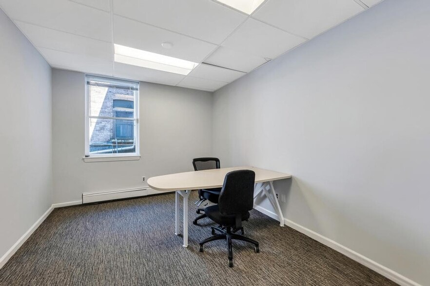 More Photos Of 39 Main St, Northport Office For Lease