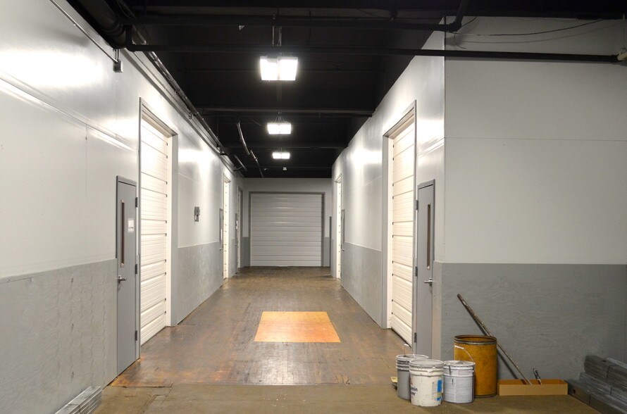 More Photos Of 850 St Paul St, Rochester Warehouse For Lease