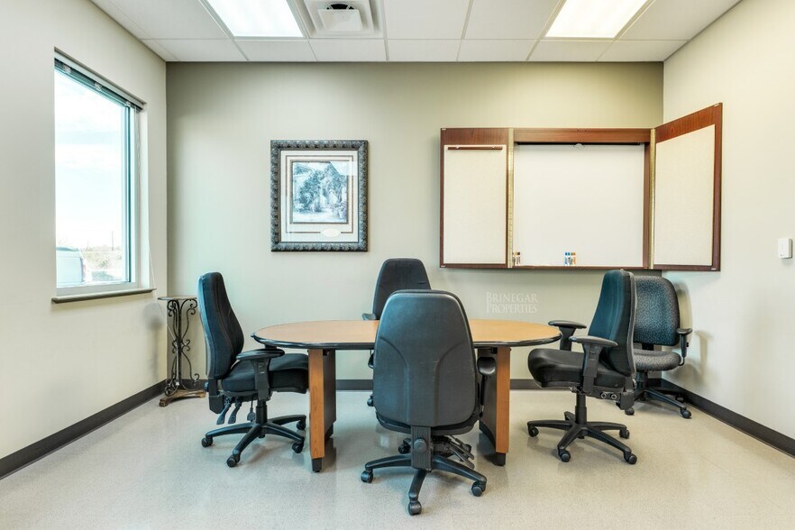 More Photos Of , Georgetown Office For Sale