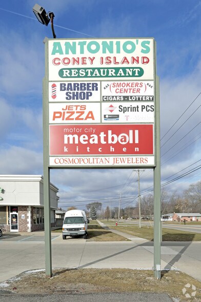 More Photos Of 31075-31089 Hayes Rd, Warren Freestanding For Lease