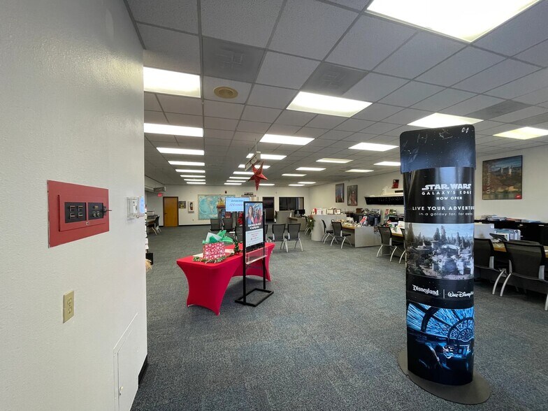 More Photos Of 2100 S Tamiami Trl, Venice Office For Lease
