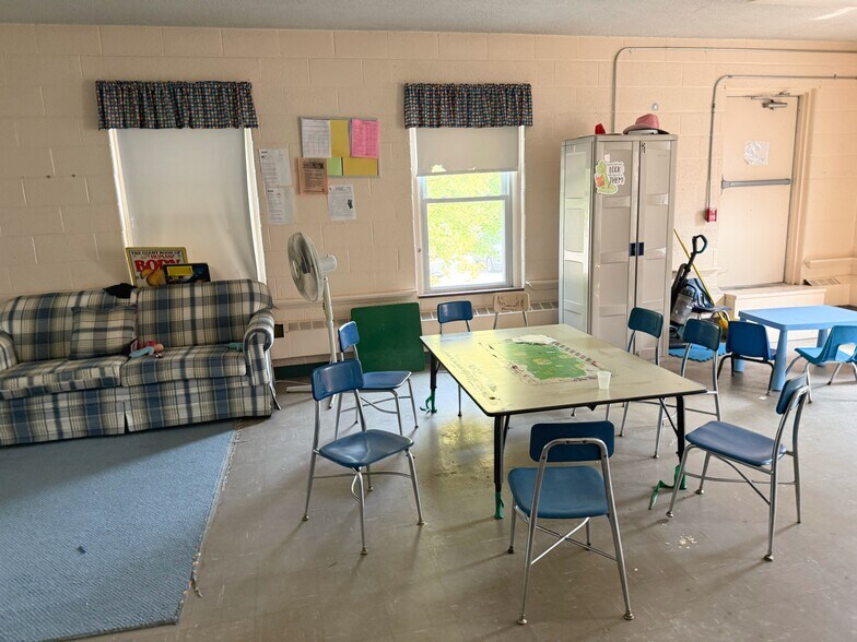 More Photos Of 25350 W 6 Mile Rd, Redford Township Religious Facility For Sale