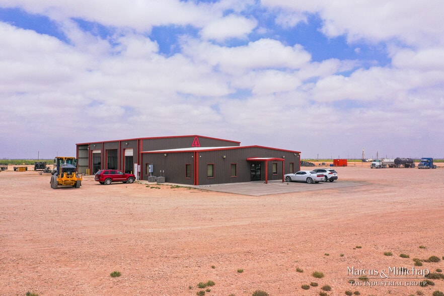 Primary Photo Of 8401 E County Road 62, Midland Industrial For Sale