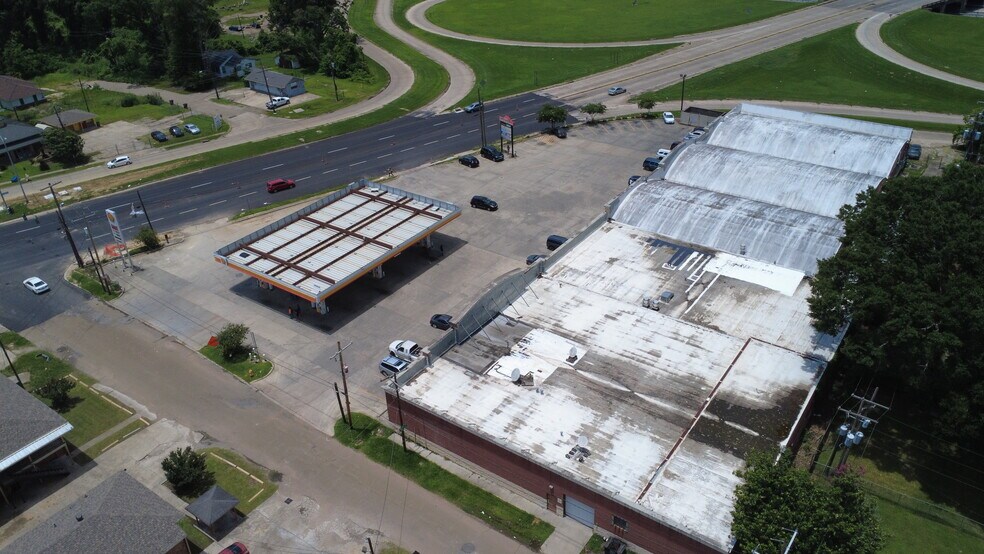 More Photos Of 6224 Plank Rd, Baton Rouge Service Station For Lease