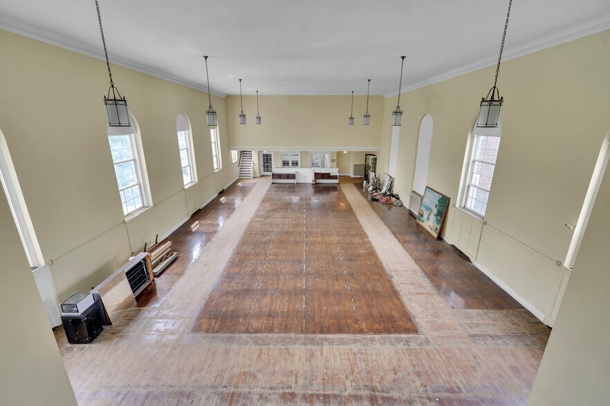 More Photos Of 187 Southside Pky, Buffalo Office For Lease
