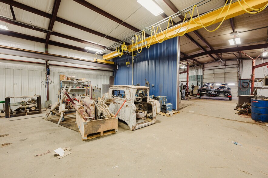 More Photos Of 12915 W County Road 122, Odessa Warehouse For Sale