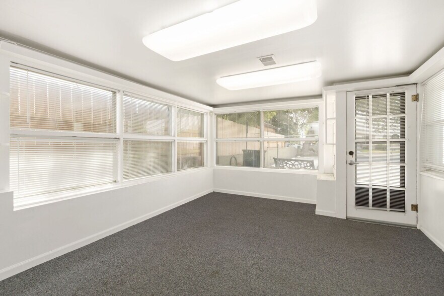 More Photos Of 1307 Crook Ave, Cheyenne Medical For Sale