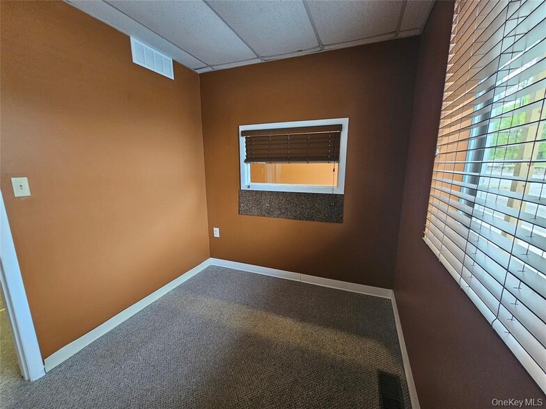 More Photos Of 4 Corwin Ct, Newburgh Medical For Sale