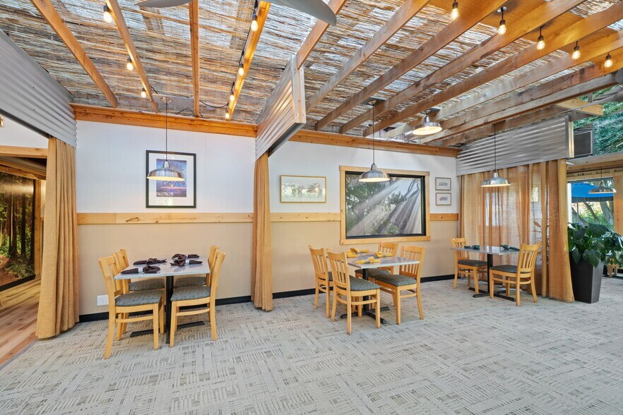 More Photos Of 101 Provence View Ln, Sequim Restaurant For Sale