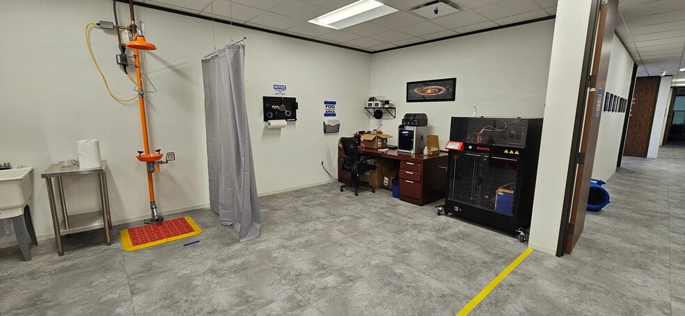 More Photos Of 16850 Diana Ln, Houston Loft Creative Space For Sale