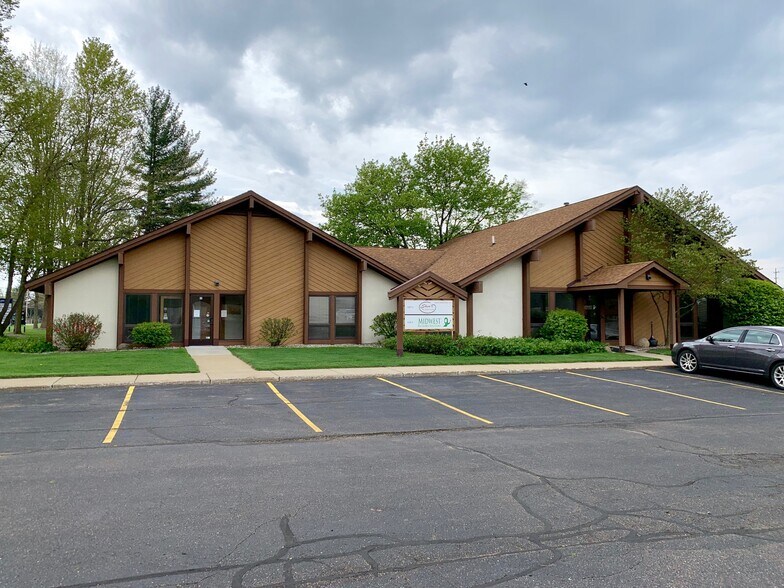 Primary Photo Of 2323 Gull Rd, Kalamazoo Medical For Lease