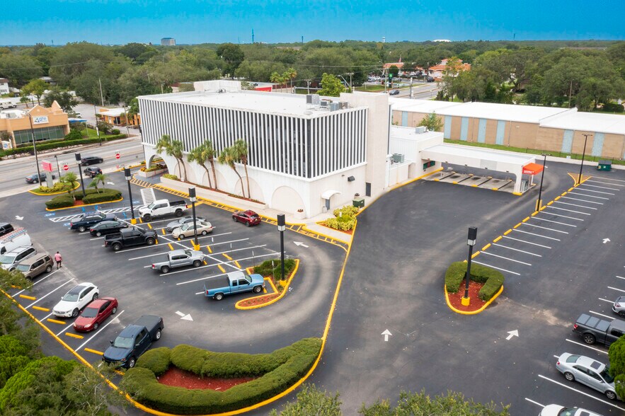 More Photos Of 9385 N 56th St, Temple Terrace General Retail For Lease