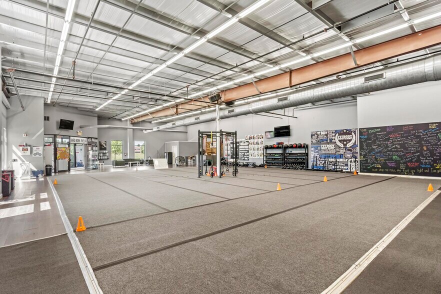 More Photos Of 4701 Presidential Way, Dayton Office For Sale