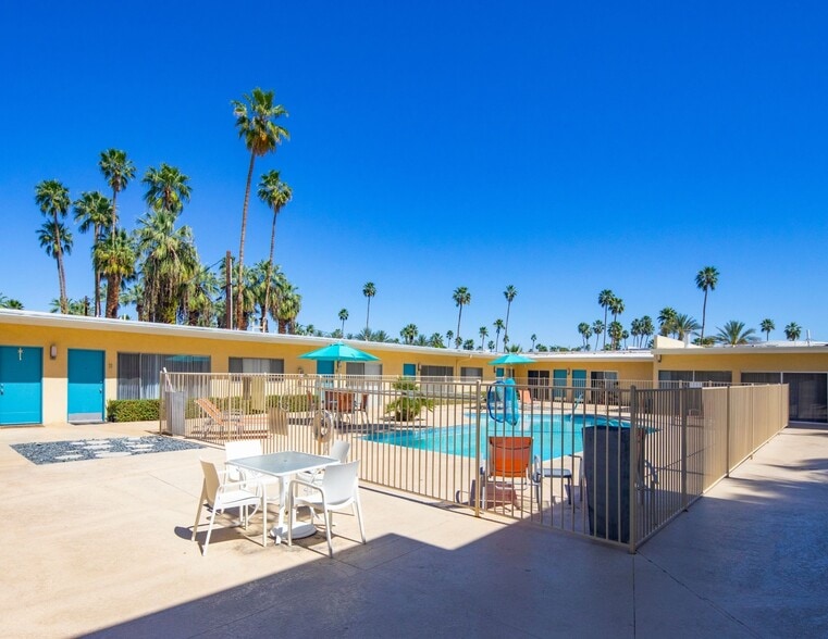More Photos Of 1680 E Palm Canyon Dr, Palm Springs Apartments For Sale