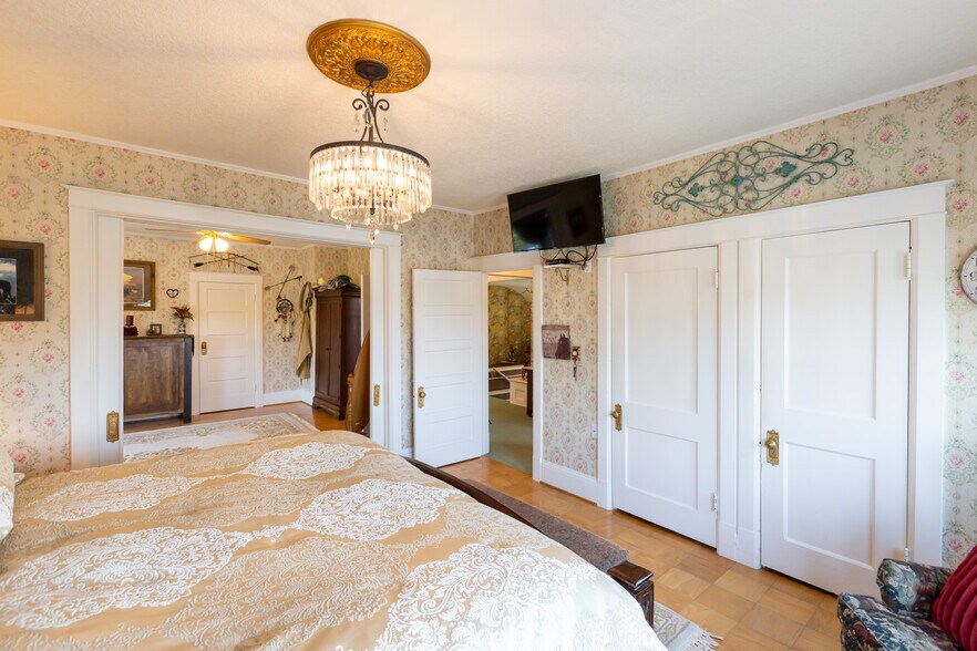 More Photos Of 620 Davis St, Wasco Specialty For Sale