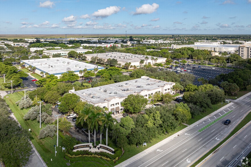 More Photos Of 3924-3960 Coral Ridge Dr, Coral Springs Showroom For Sale