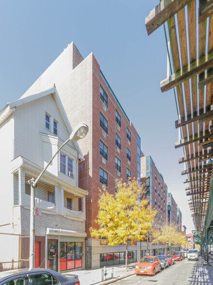Primary Photo Of 1211-1221 Southern Blvd, Bronx Apartments For Lease