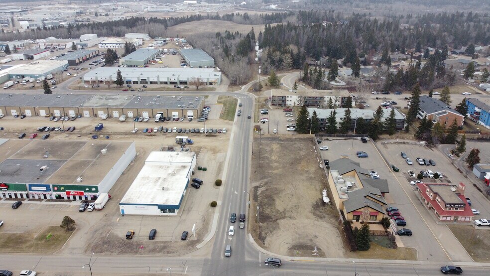 More Photos Of 7171 50 Av, Red Deer Land For Lease