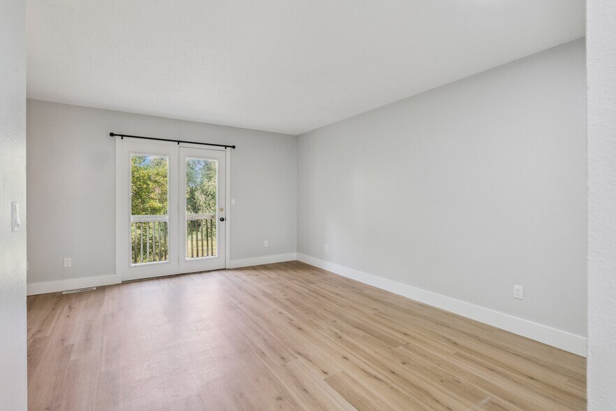 More Photos Of 2517 Sylvan Glen Ct, Iowa City Apartments For Sale