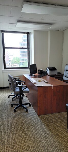 More Photos Of 2 Washington St, New York Office For Sale