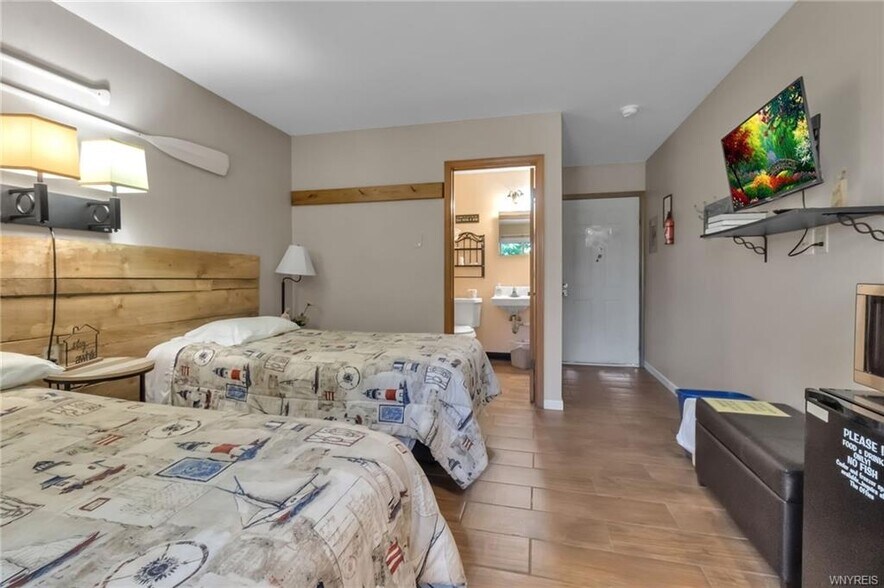 More Photos Of 14339 Roosevelt Hwy, Waterport Marina For Sale