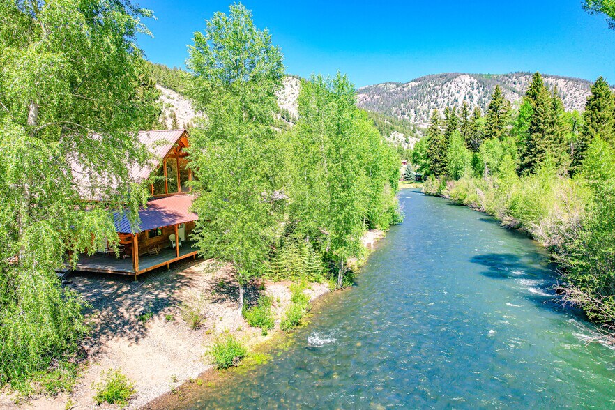 More Photos Of 860 County Road 142, Lake City Hotel For Sale