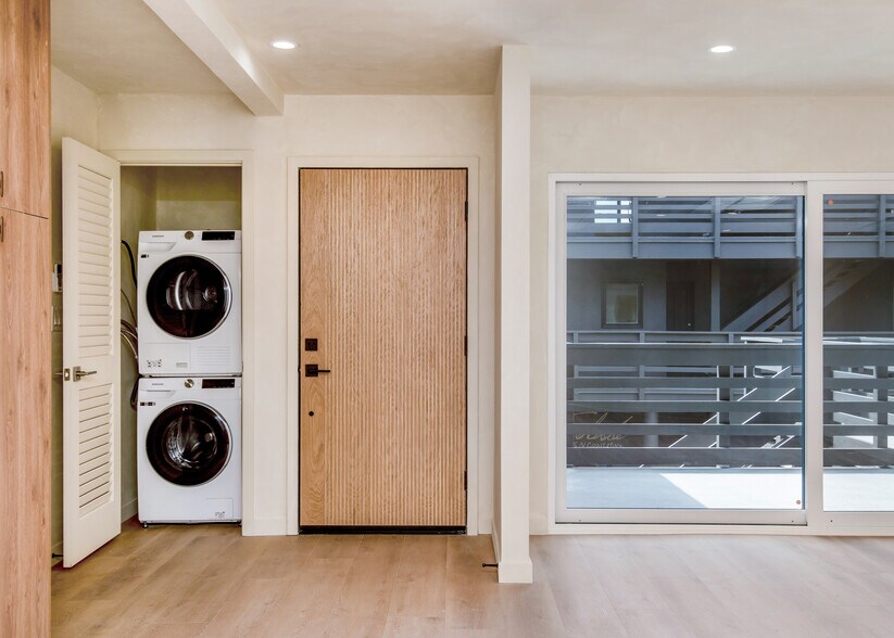 More Photos Of 1105 N Coast Hwy, Laguna Beach Apartments For Sale