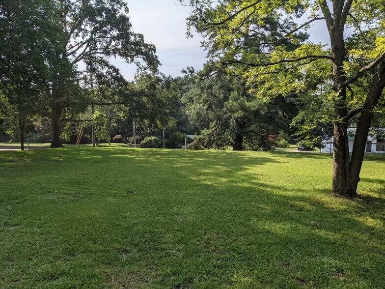 More Photos Of 517 N Main St, Fuquay Varina Land For Sale