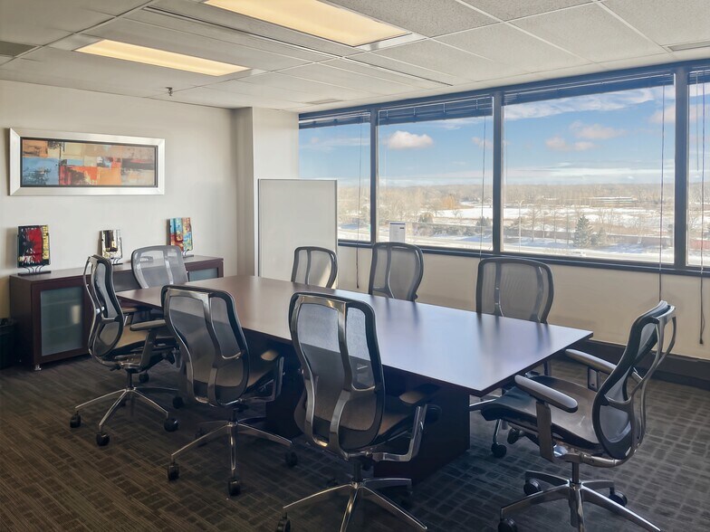 More Photos Of 707 Skokie Blvd, Northbrook Coworking Space