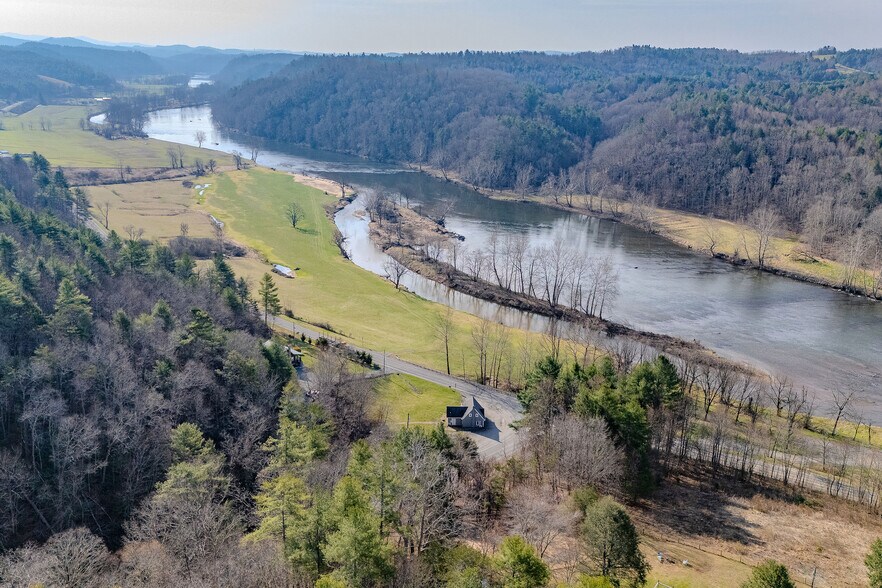 More Photos Of 12 Scenic Rd, Fries General Retail For Sale