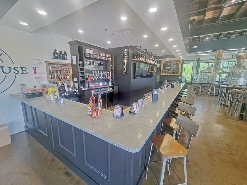More Photos Of , Collinsville General Retail For Sale